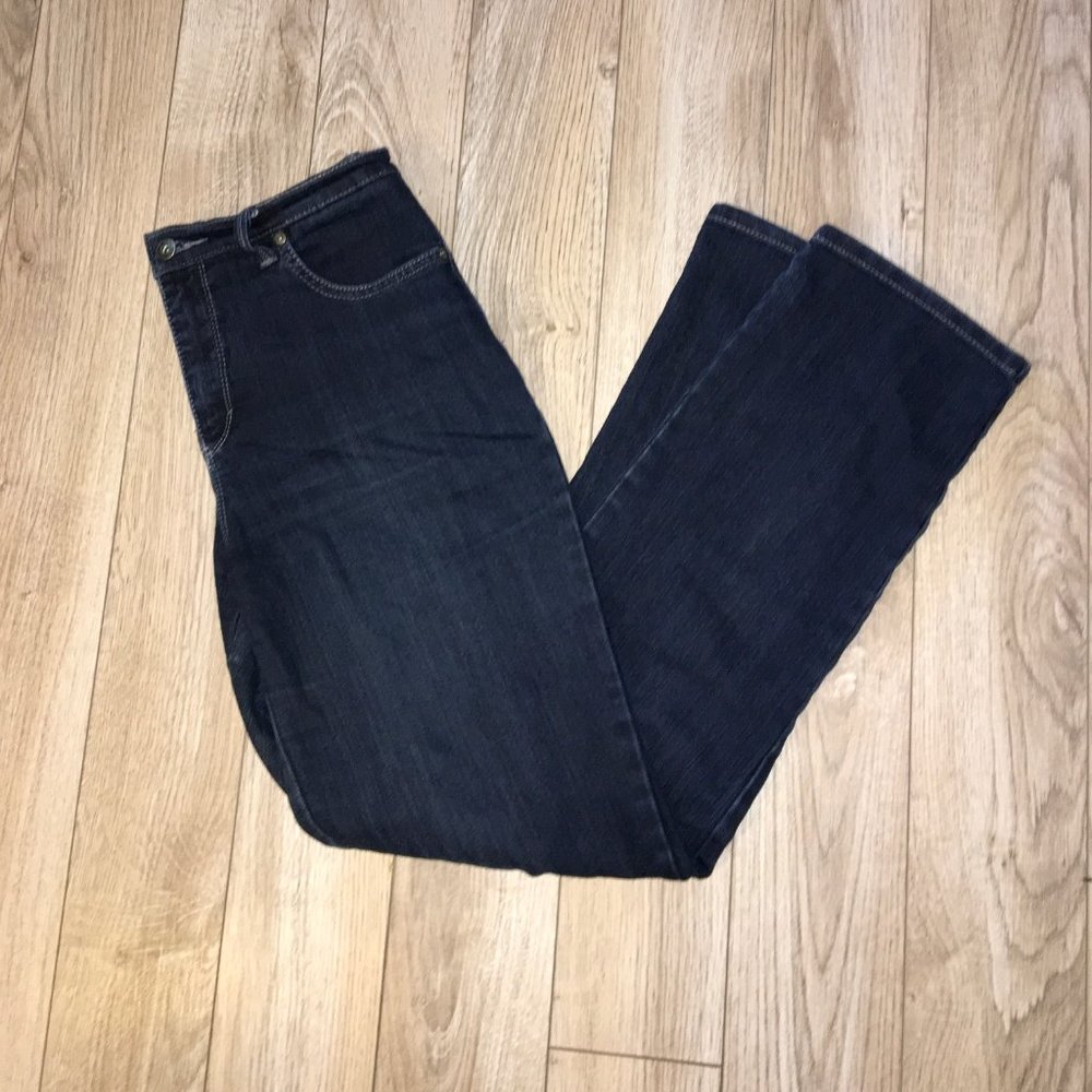Amanda Blue Jeans size 6